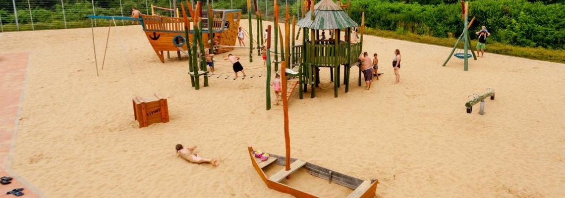 Der Spielplatz im Sommerbad Schönefeld.