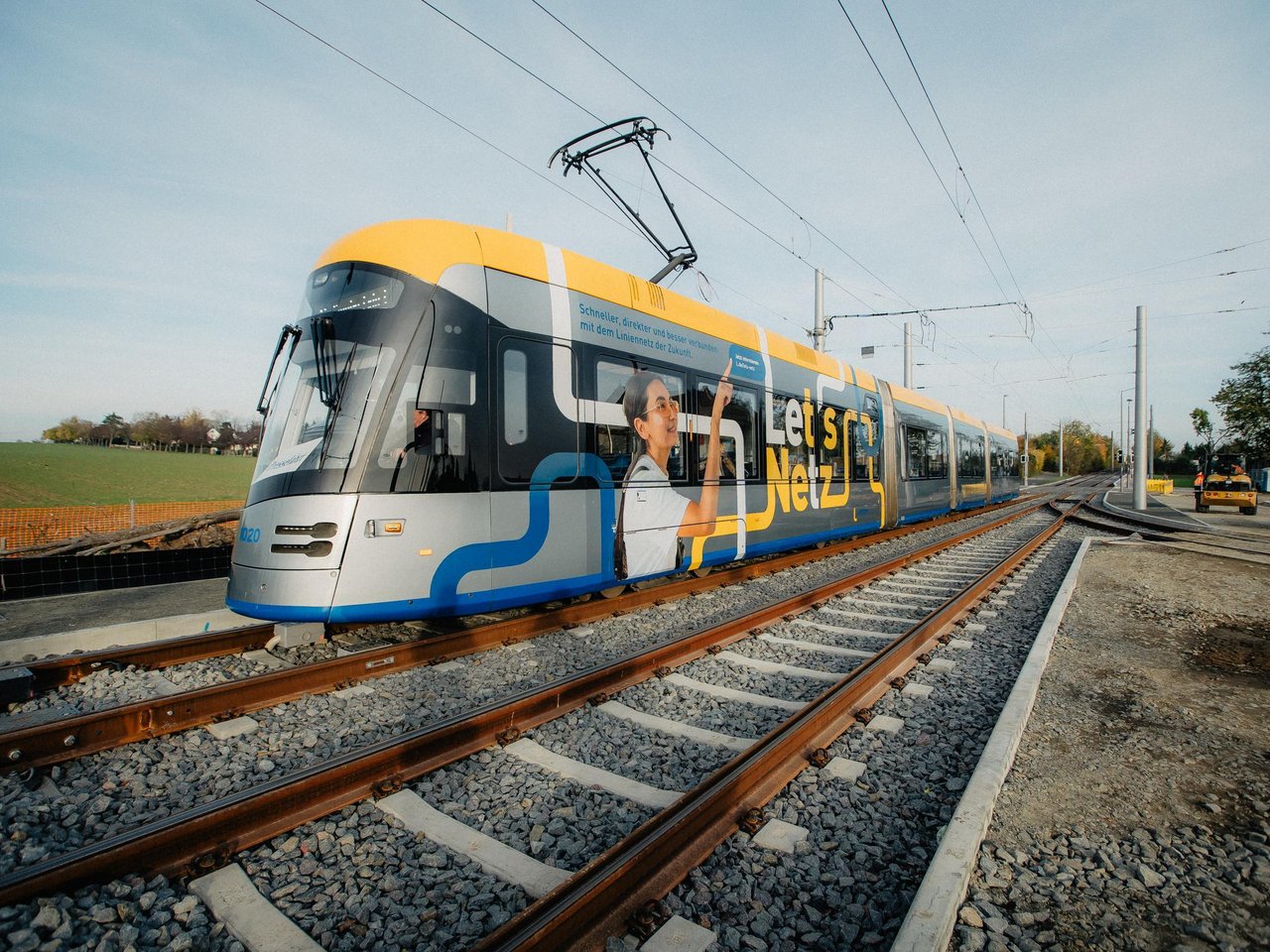 Eine Straßenbahn