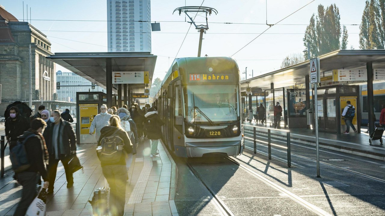 Doppelhaltestelle Hauptbahnhof