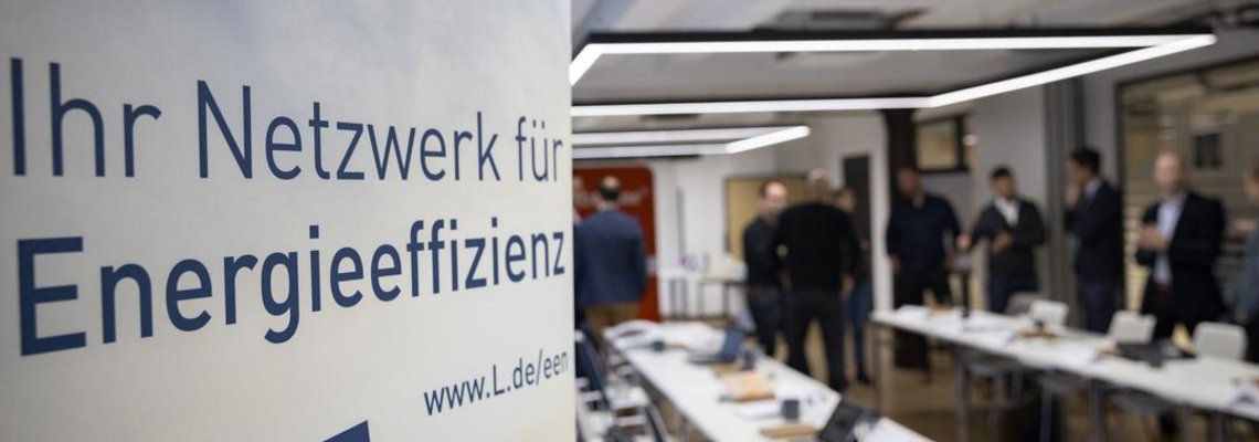 Abschlusstreffen mit der Aufschrift "Ihr Netzwerk für Energieeffizienz"