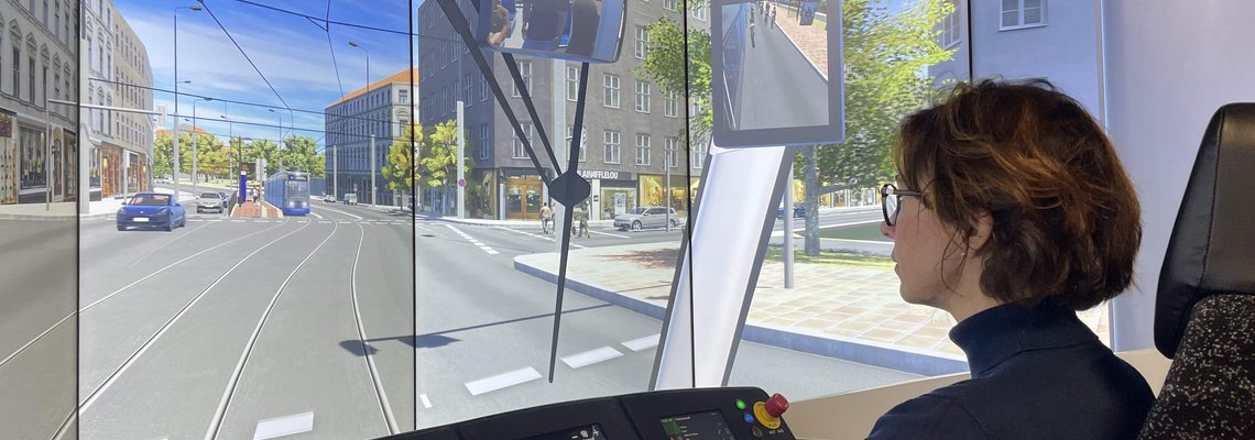 Augen auf im Straßenverkehr und bei der Berufswahl! Der Fahrsimulator führt jedem Probanden Stärken und Schwächen vor Augen.