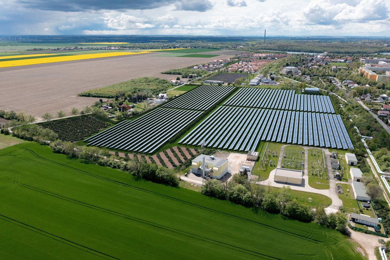 Solarthermie Leipzig West Vogelperspektive Blick auf zukünftige Anlage